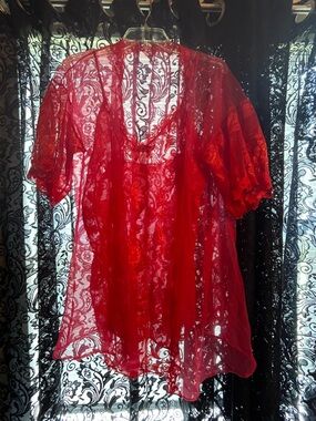 1970s VTG Sopre Red Sheer Lace Lingerie Set 2 Pc Robe & Slip Nylon USA ILGWU tag